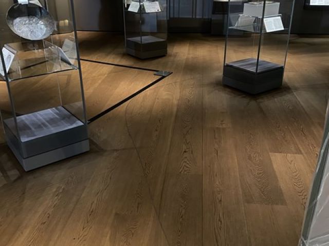 classic-floor-cleaning (9)-kireth-ai